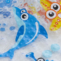 Tapis de bain bébé, mise en place dans la douche