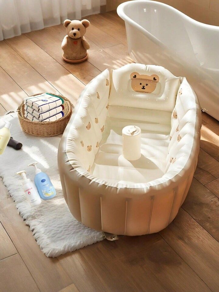 Baignoire bébé gonflable avec motifs Ourse